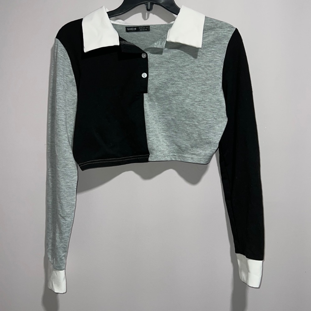 M shein colorblock long sleeve collared crop top